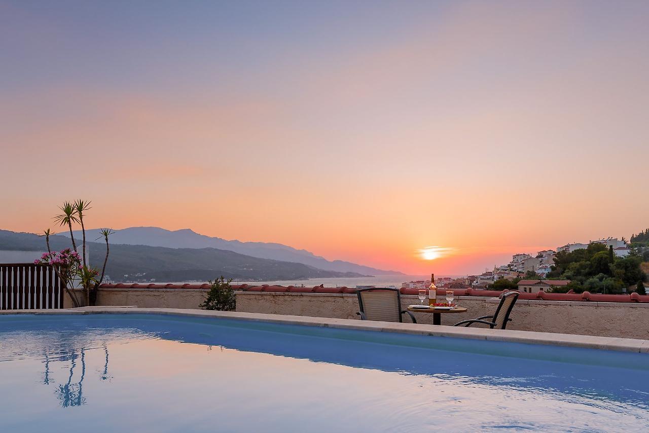 Virginia Hotel Samos Town Exterior photo