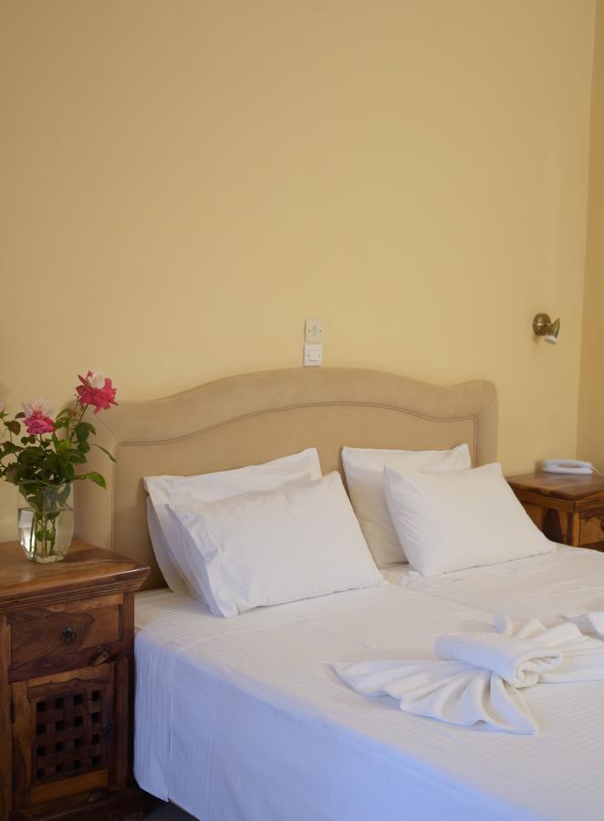Virginia Hotel Samos Town Exterior photo
